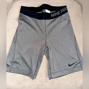 Nike Women's Pro 5” Shorts in Grey size Small
